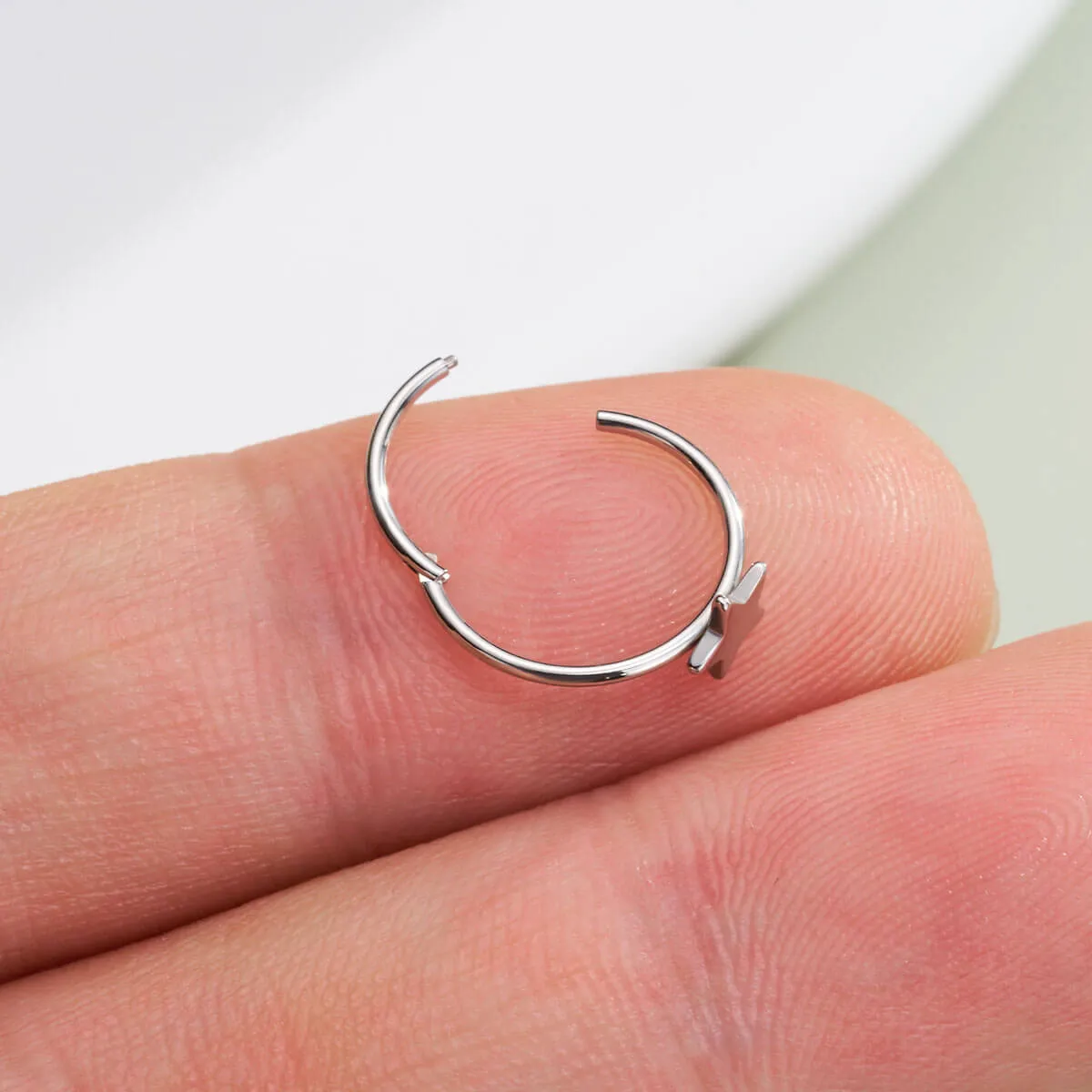 20G Flat Hinged Segment Star Nose Ring