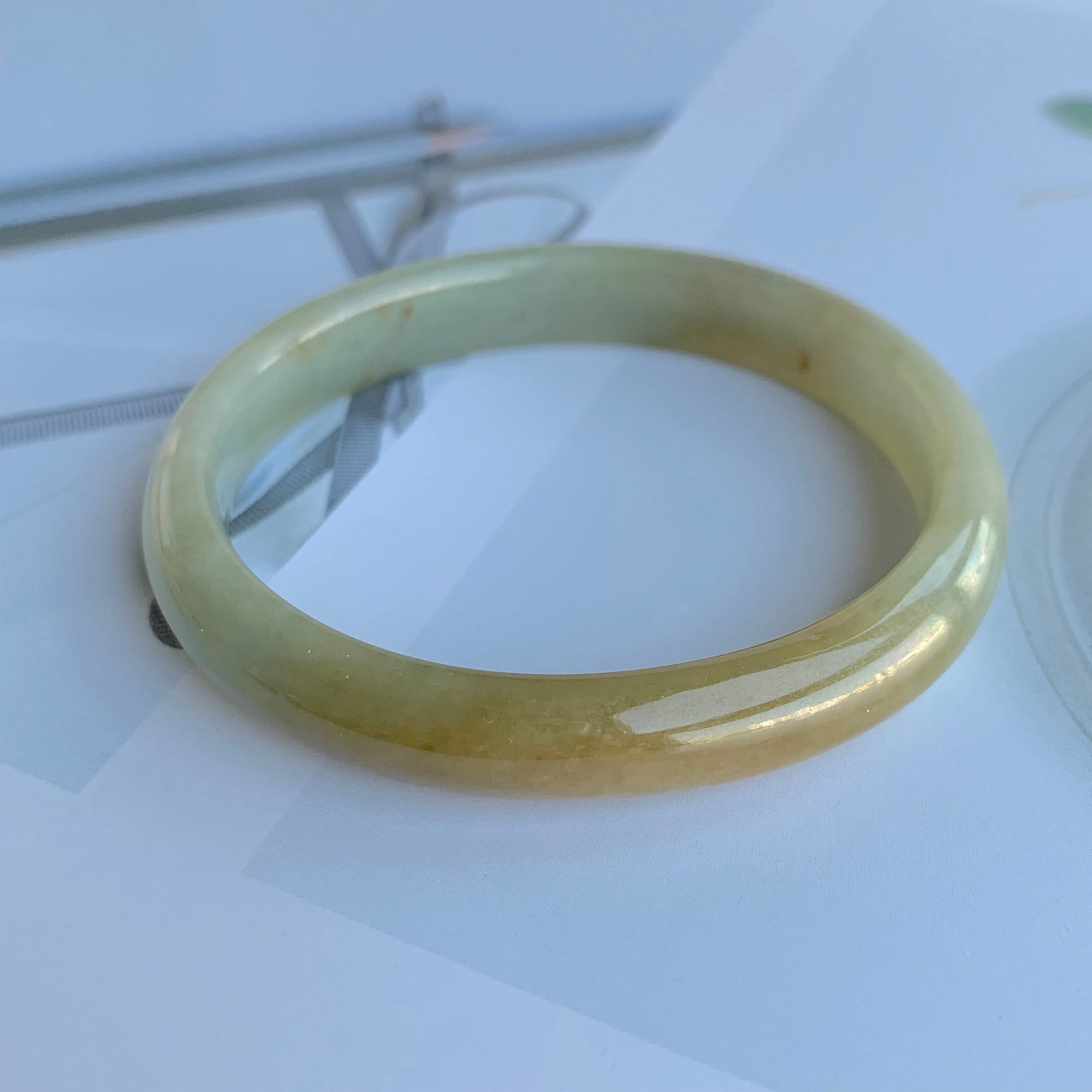 49.6mm A-Grade Jadeite Yellow And Green Modern Oval Bangle No.330004