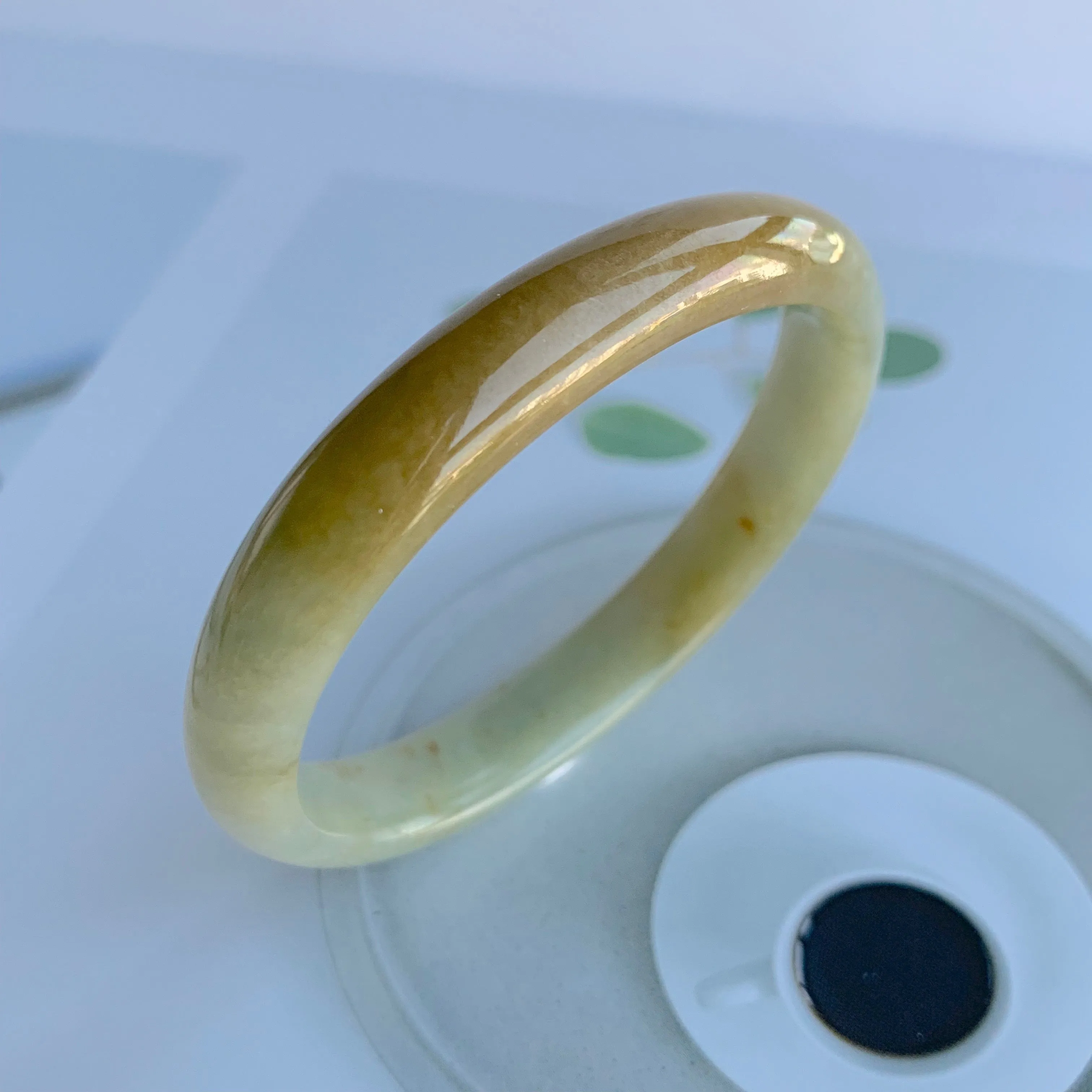 49.6mm A-Grade Jadeite Yellow And Green Modern Oval Bangle No.330004