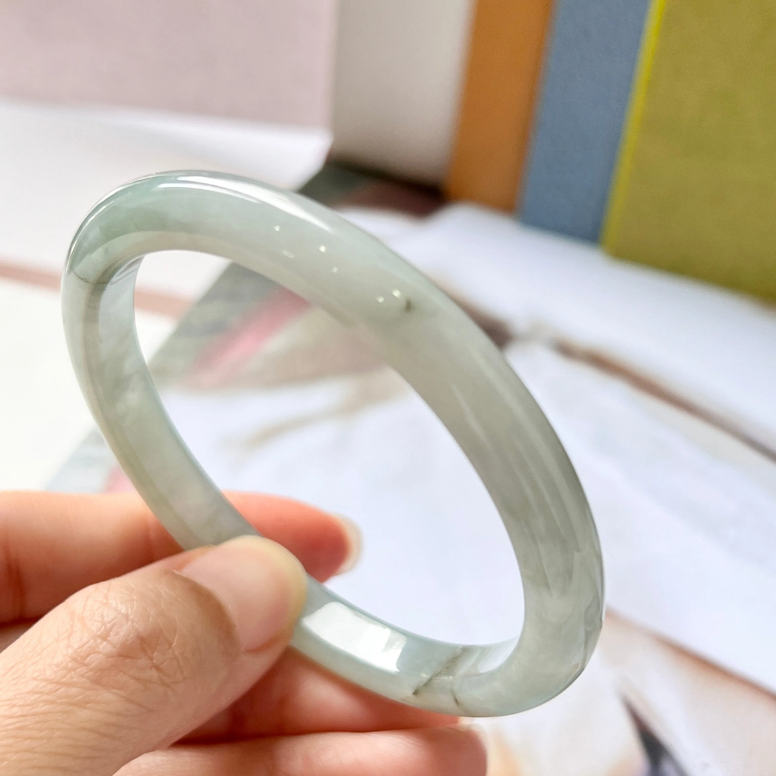 55.3mm A-Grade Natural Light Green Jadeite Modern Round Bangle No.330077