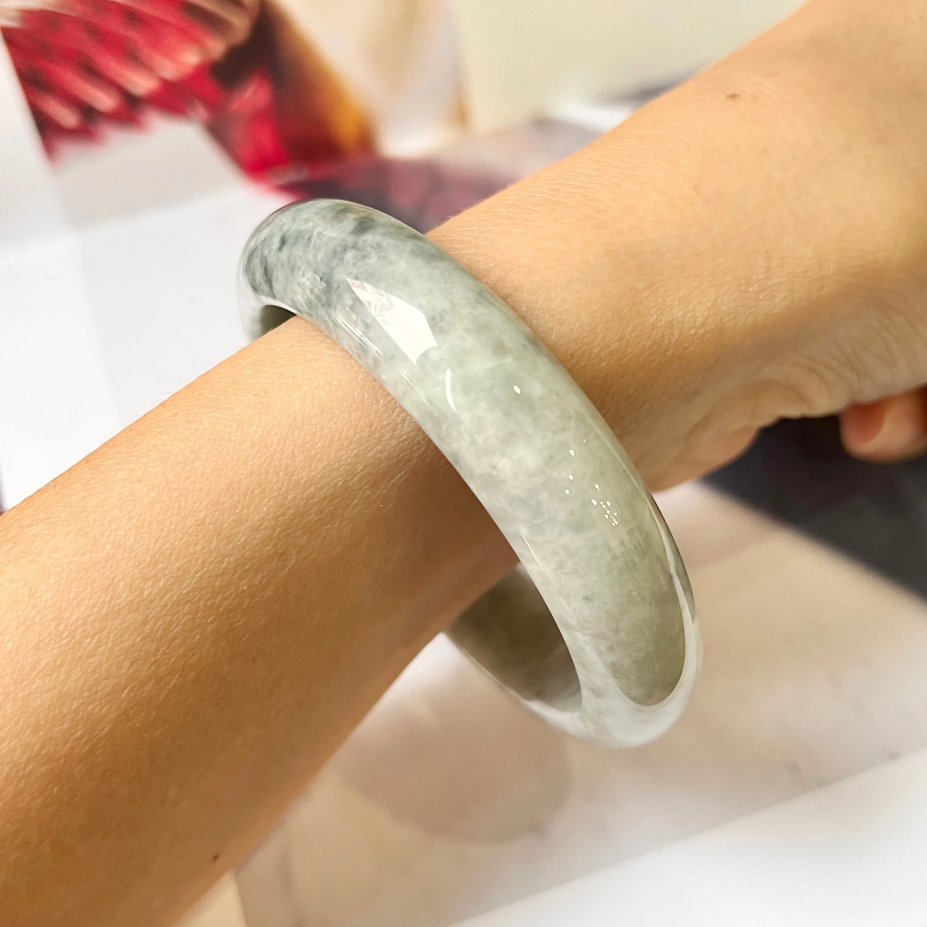 55.9mm A-Grade Natural Grey Jadeite Modern Round Bangle No.330082