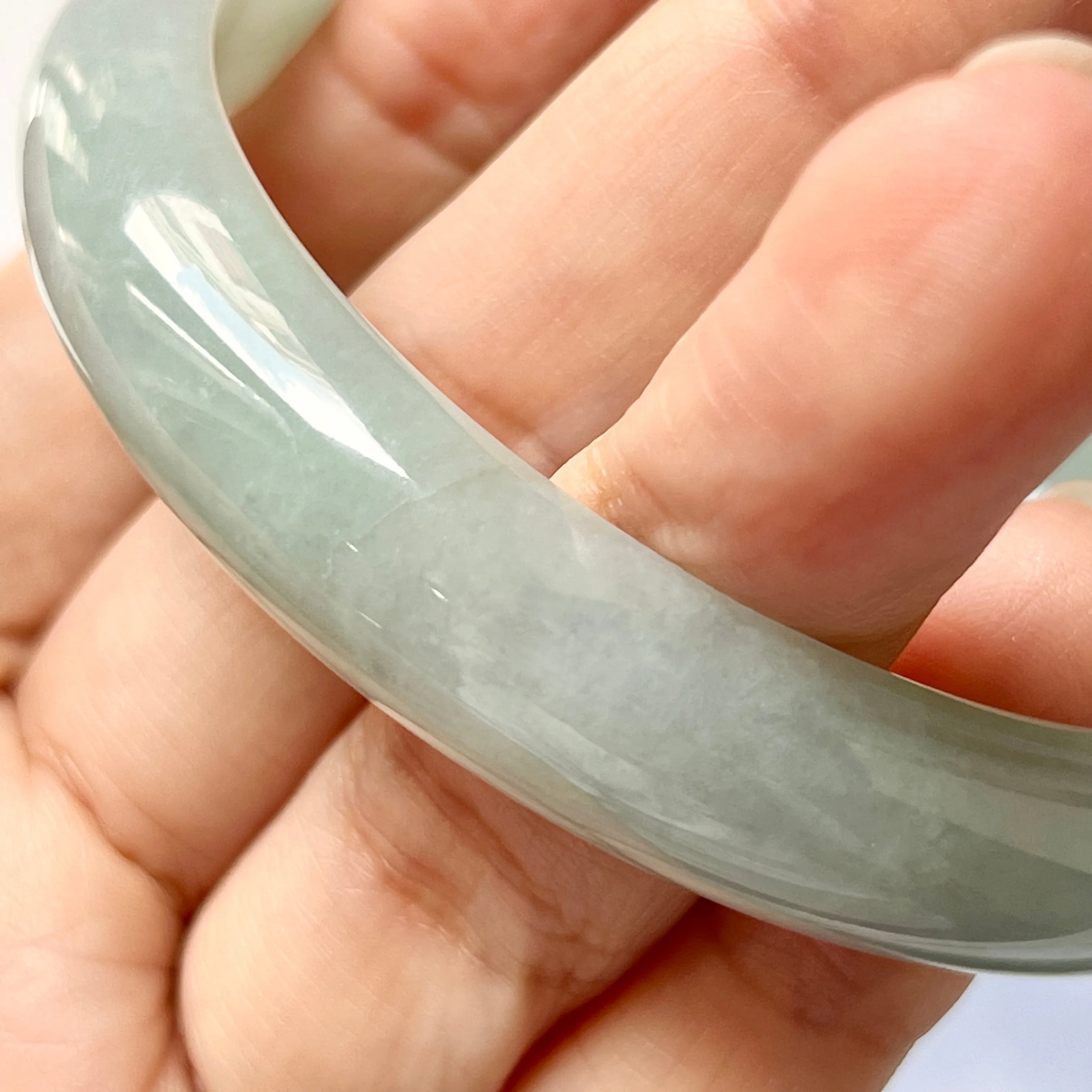 56.1mm A-Grade Natural Light Green Jadeite Modern Round Bangle No.330078