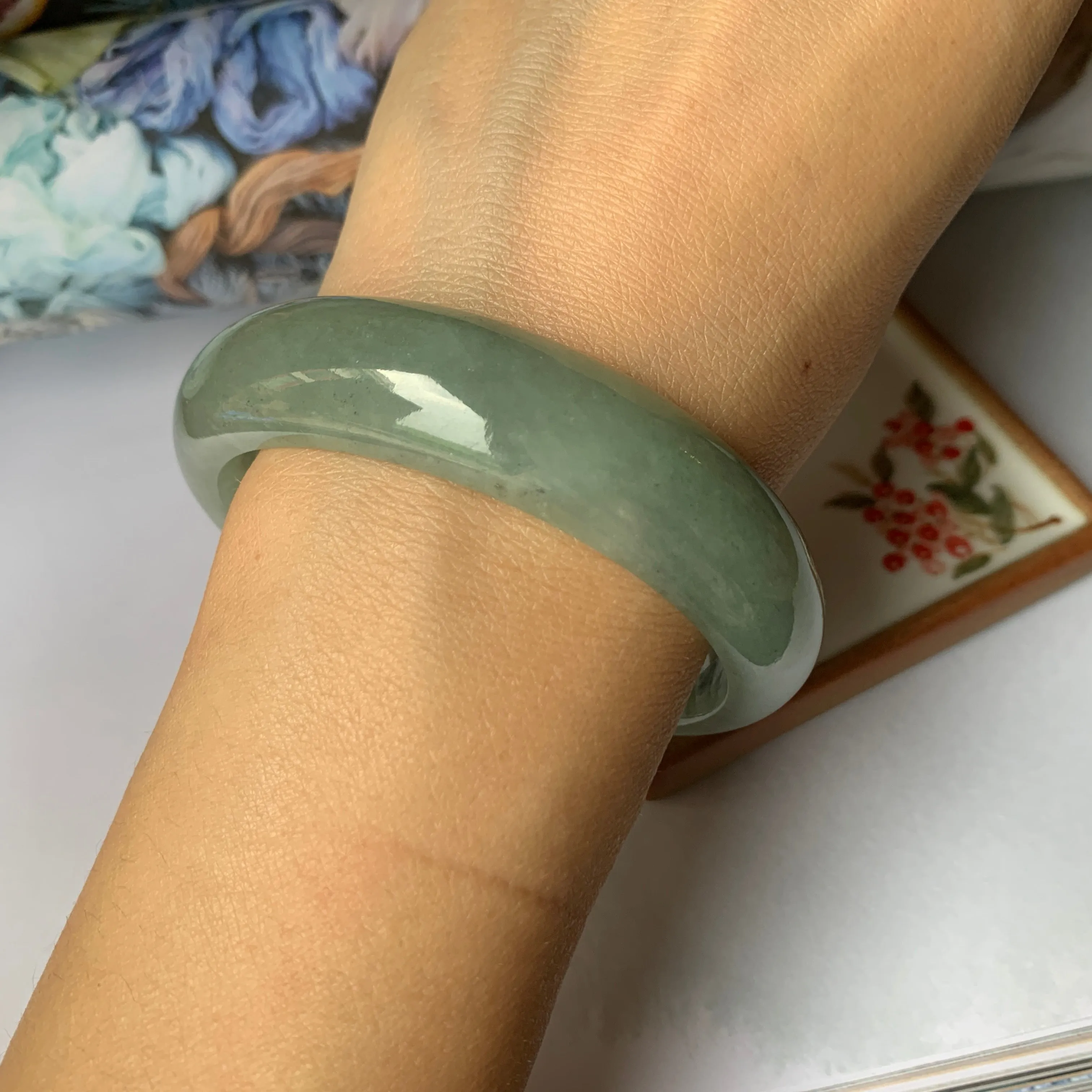 56.9mm A-Grade Natural Bluish Green Jadeite Modern Round Bangle No.151888