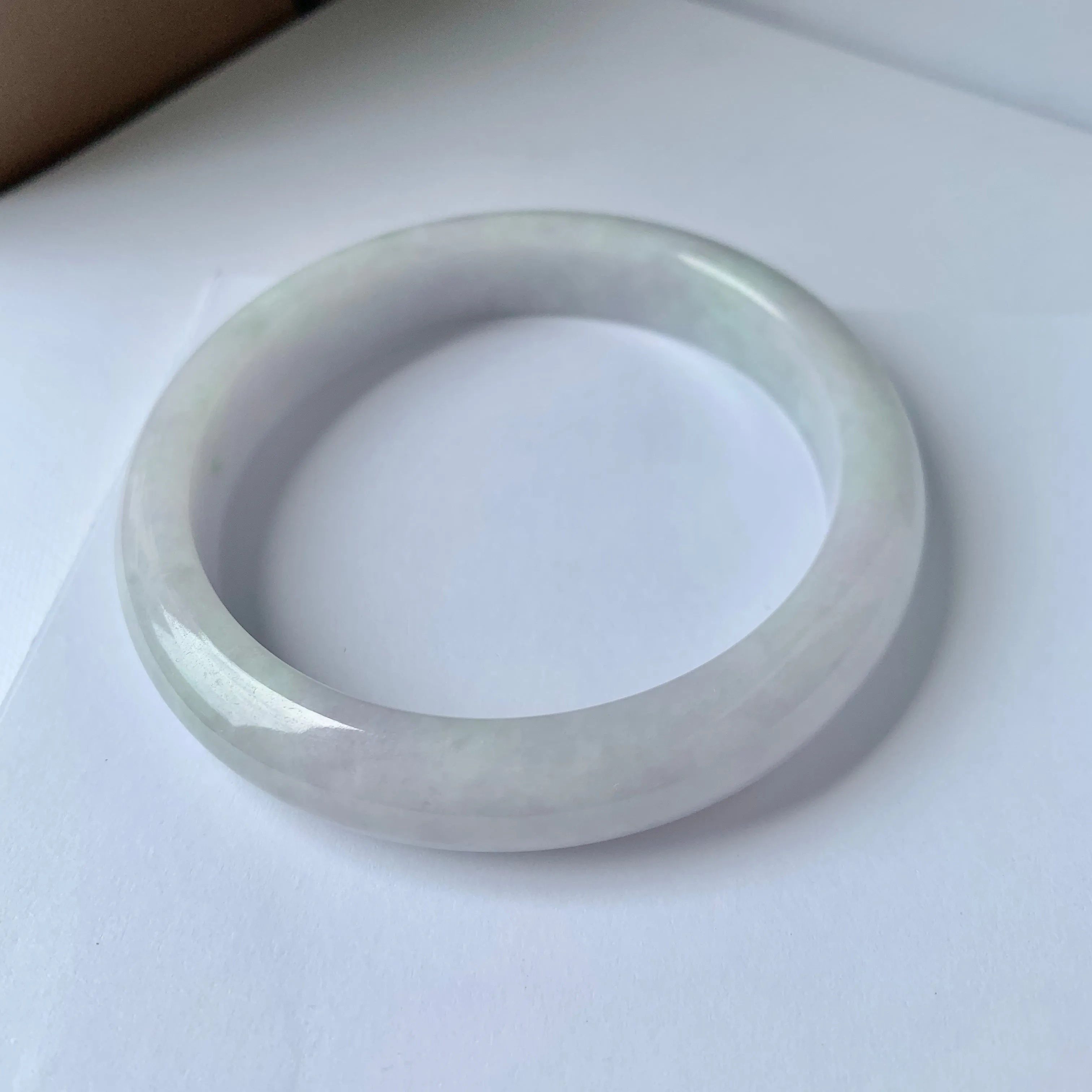 59.3mm A-Grade Natural Lavender Green Jadeite Modern Round Bangle No.151941