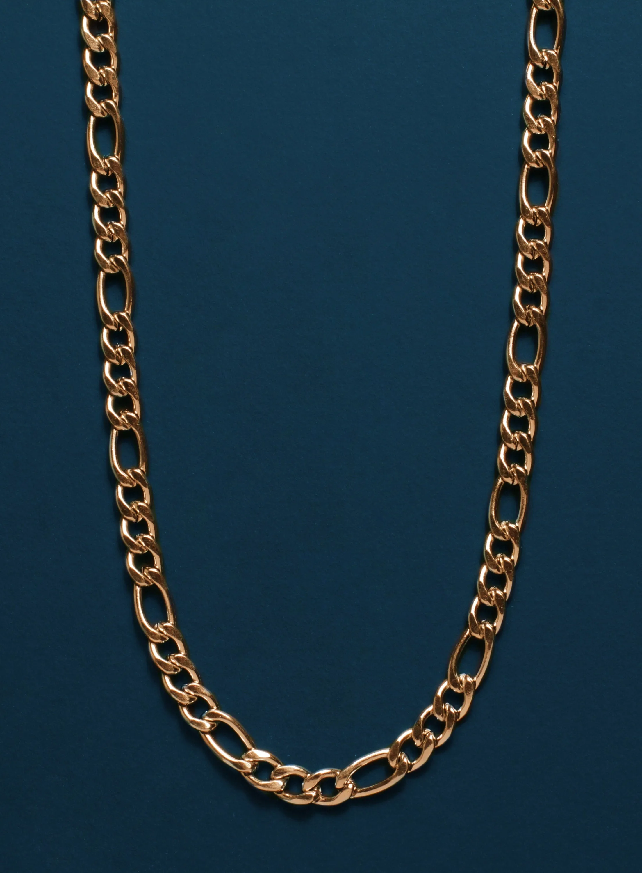 5mm wide Figaro link gold chain necklace