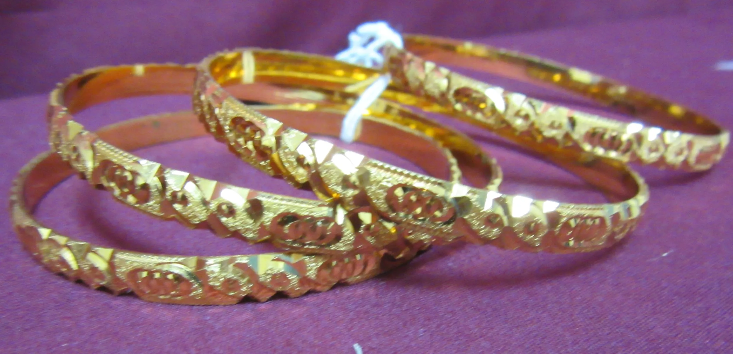 Bangles 6107 Golden Set 4 Pieces 2.6 Size Bangles Shieno