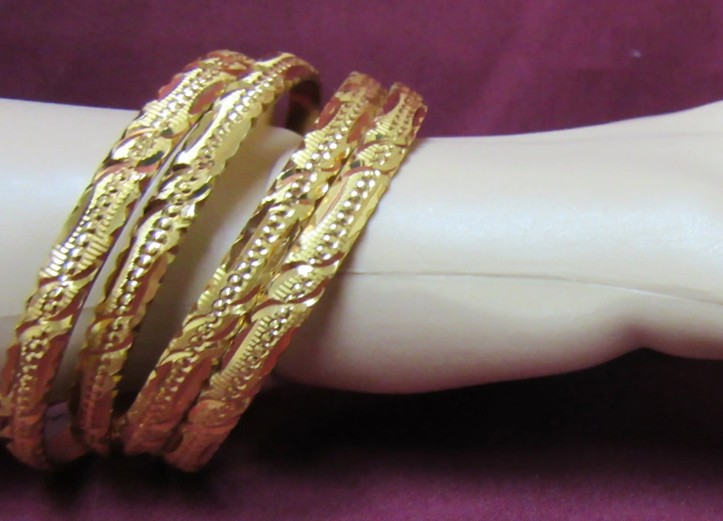 Bangles 6107 Golden Set 4 Pieces 2.6 Size Bangles Shieno