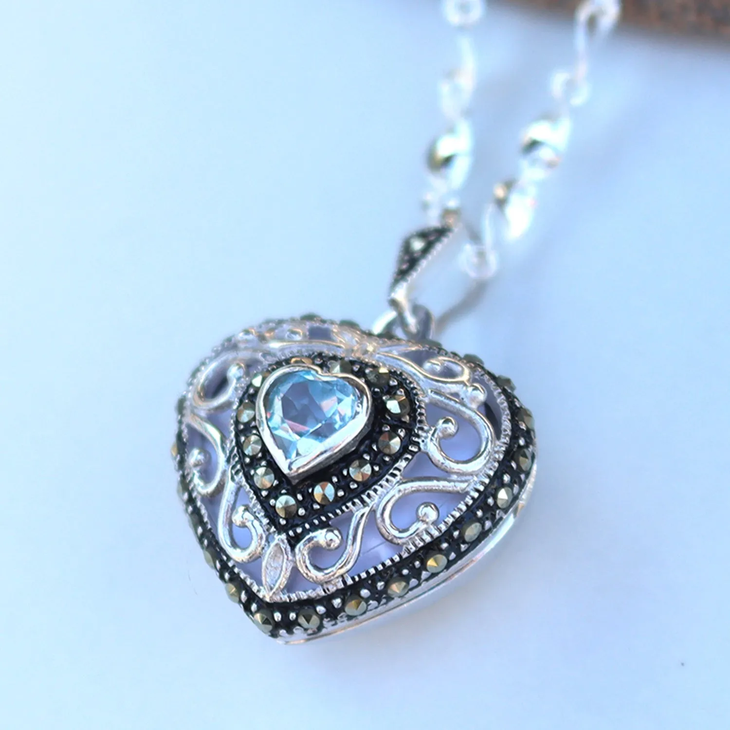 Blue Topaz Vintage Heart Locket | White Gold