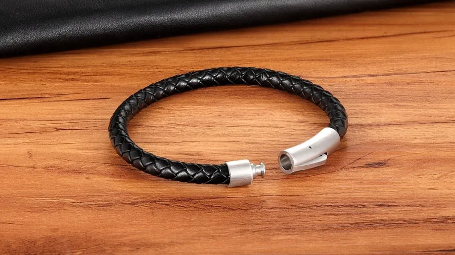 Classic Style Men Leather Bracelet Simple Black Stainless Steel Button Neutral Hand-woven Jewelry