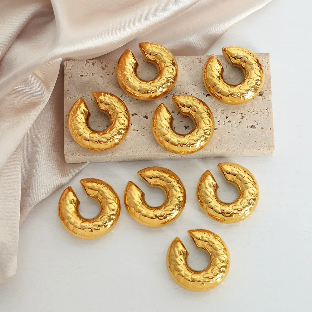 Luxurious 18K Gold Plated Retro Earrings for Stylish Women