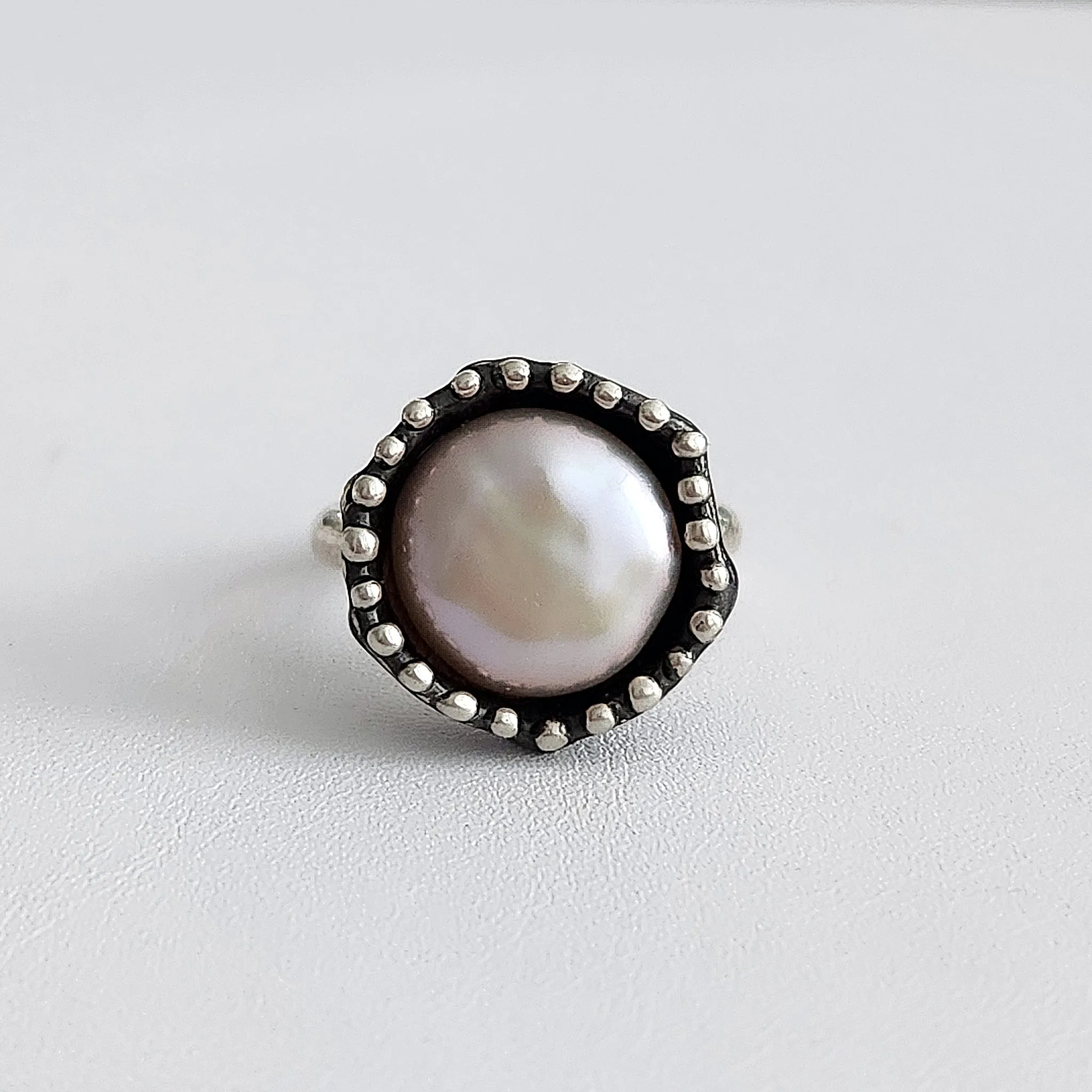 PEARL AND BEADS ring