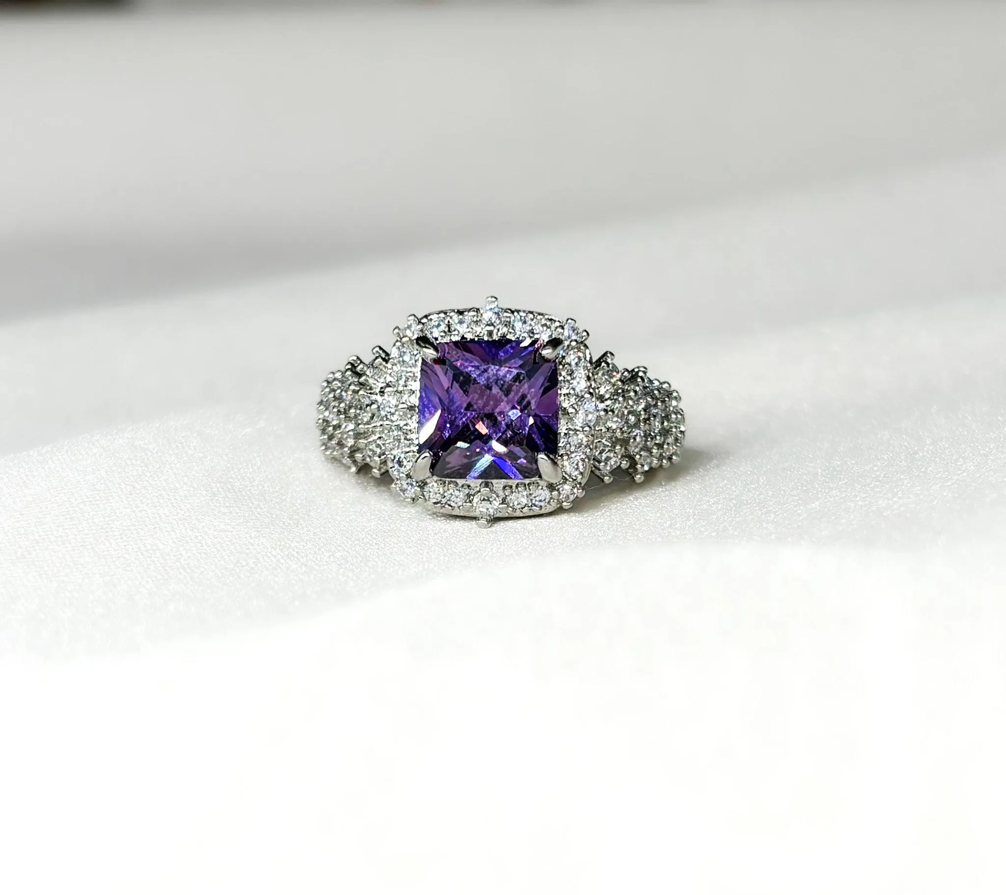 Royal Orchid Sparkle Ring