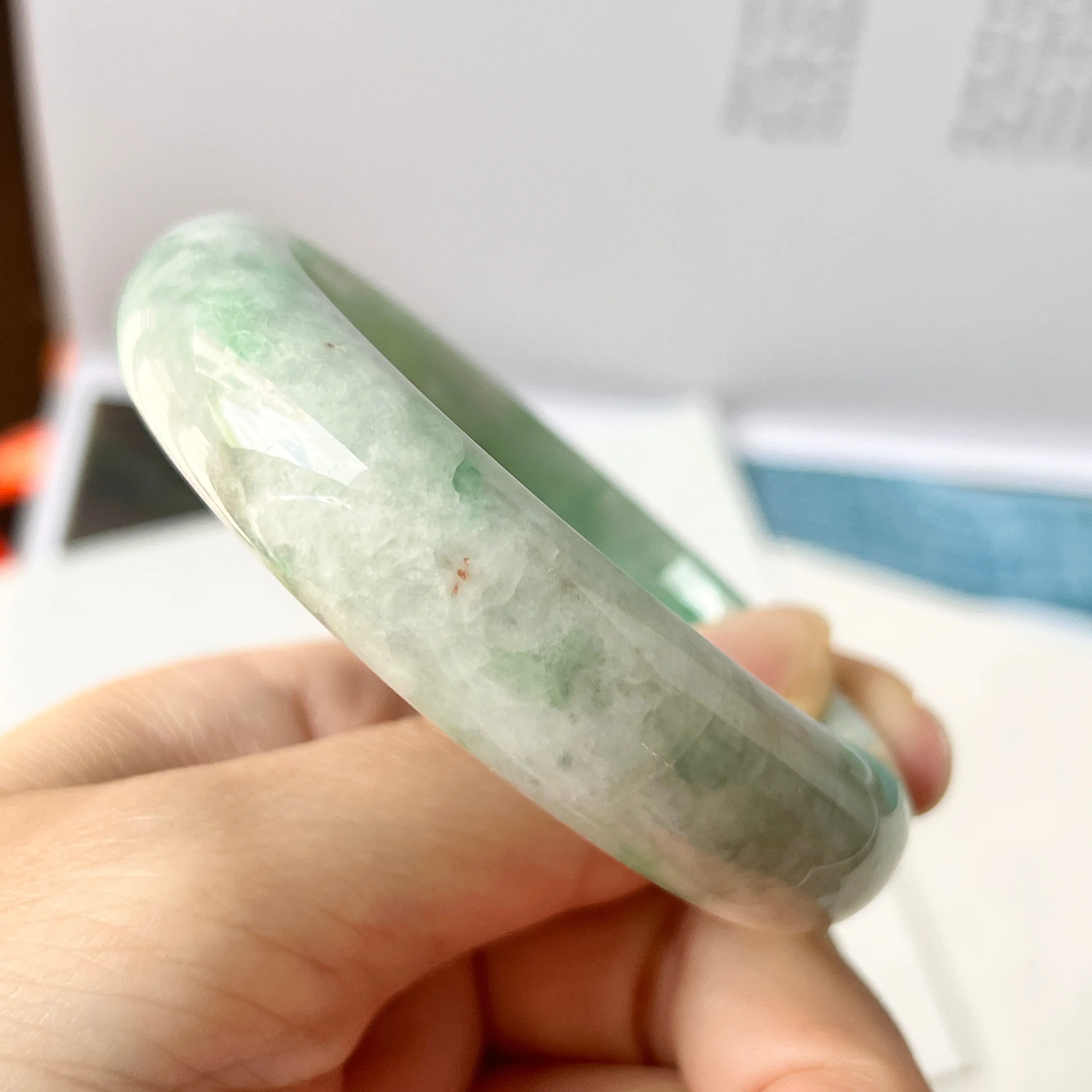 SOLD OUT: 52.4mm A-Grade Natural Moss On Snow Jadeite Modern Round Bangle No.151752