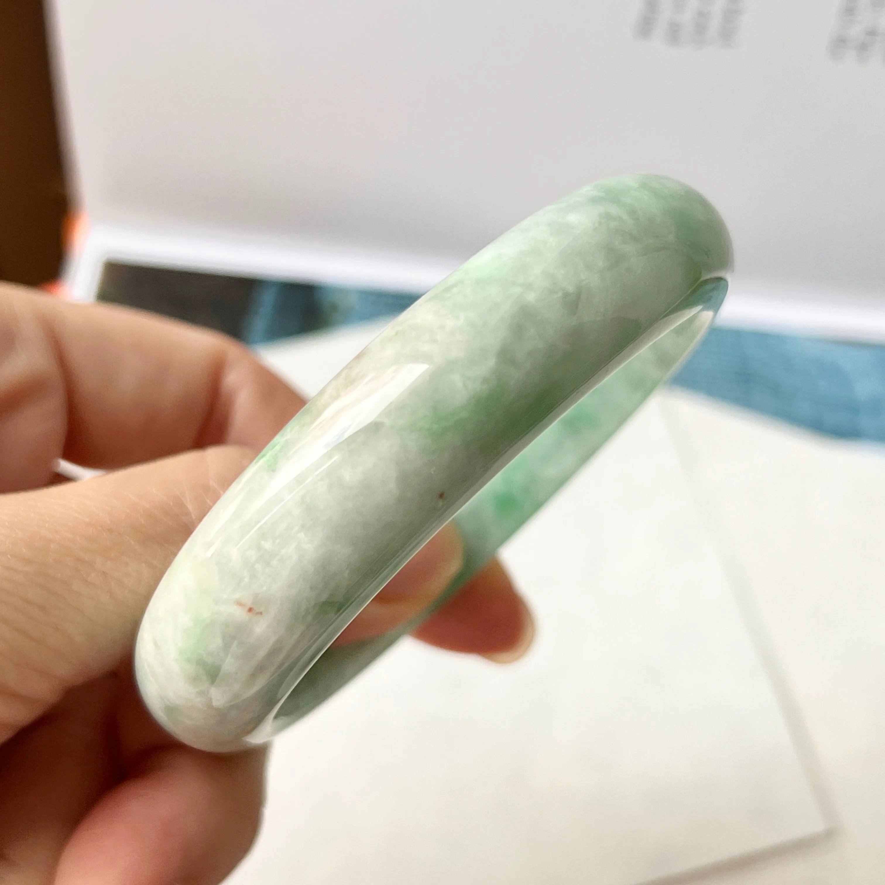 SOLD OUT: 52.4mm A-Grade Natural Moss On Snow Jadeite Modern Round Bangle No.151752