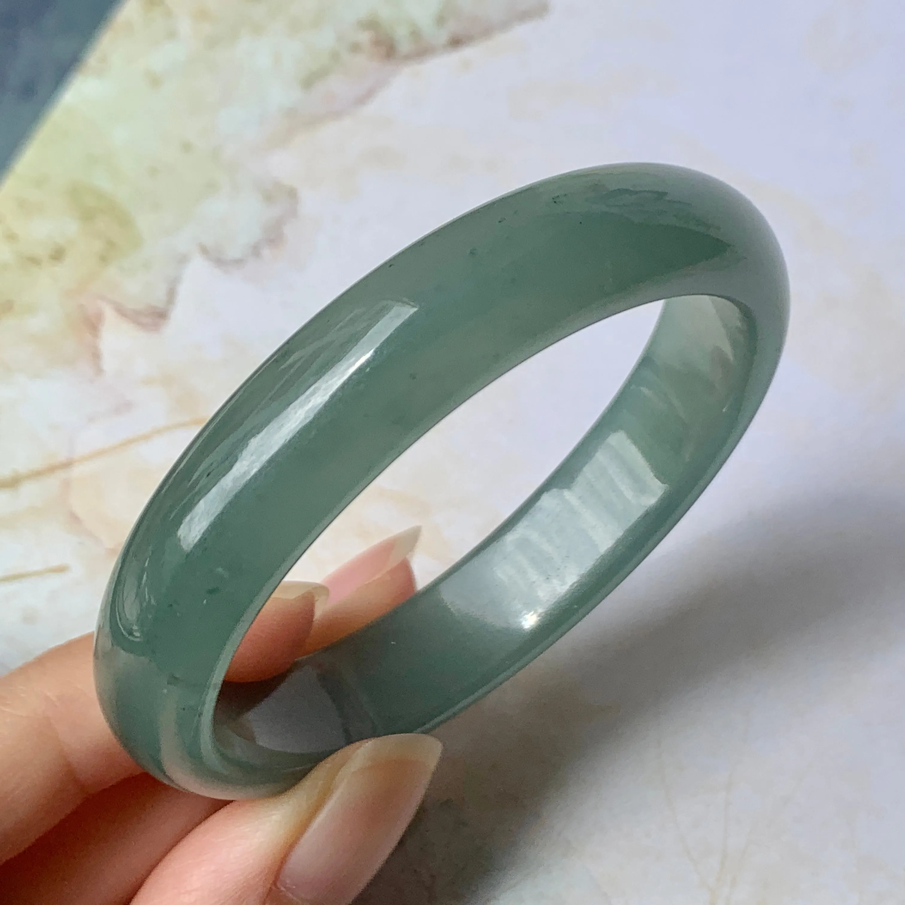 SOLD OUT: 52.9mm A-Grade Natural Bluish Green Jadeite Modern Oval Bangle No.151925