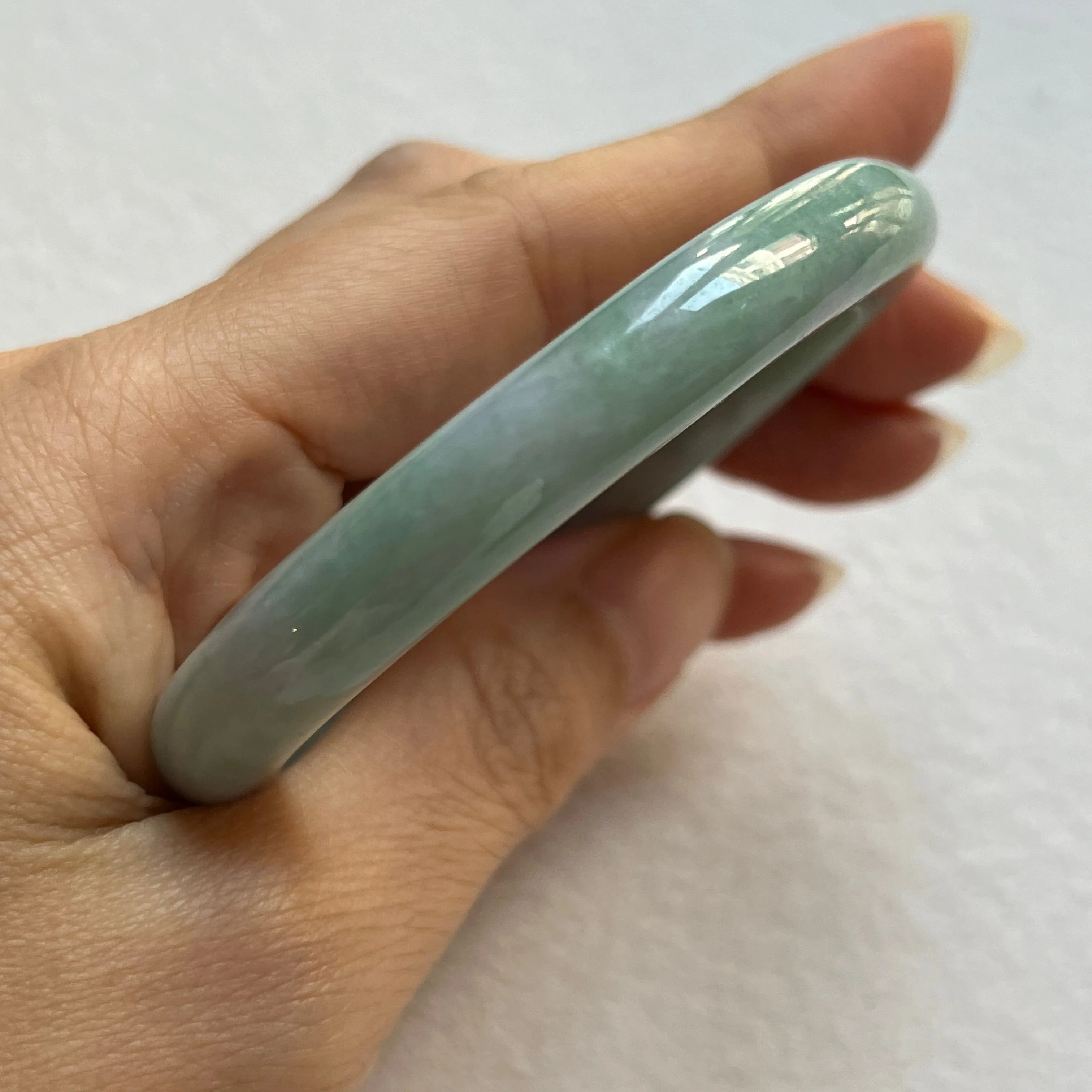 SOLD OUT: 53.2mm A-Grade Natural Lavender Green Jadeite Modern Oval Bangle No. 152025