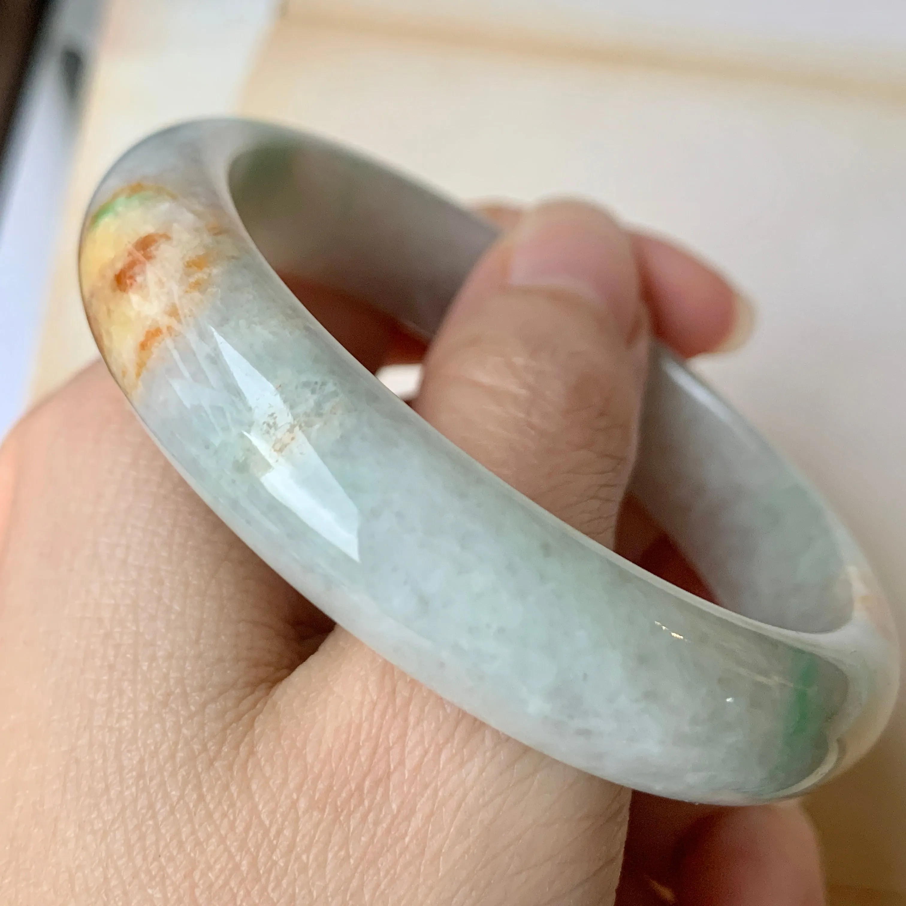 SOLD OUT: 54.5mm A-Grade Natural Tri-Colour Jadeite Modern Round Bangle No.151920