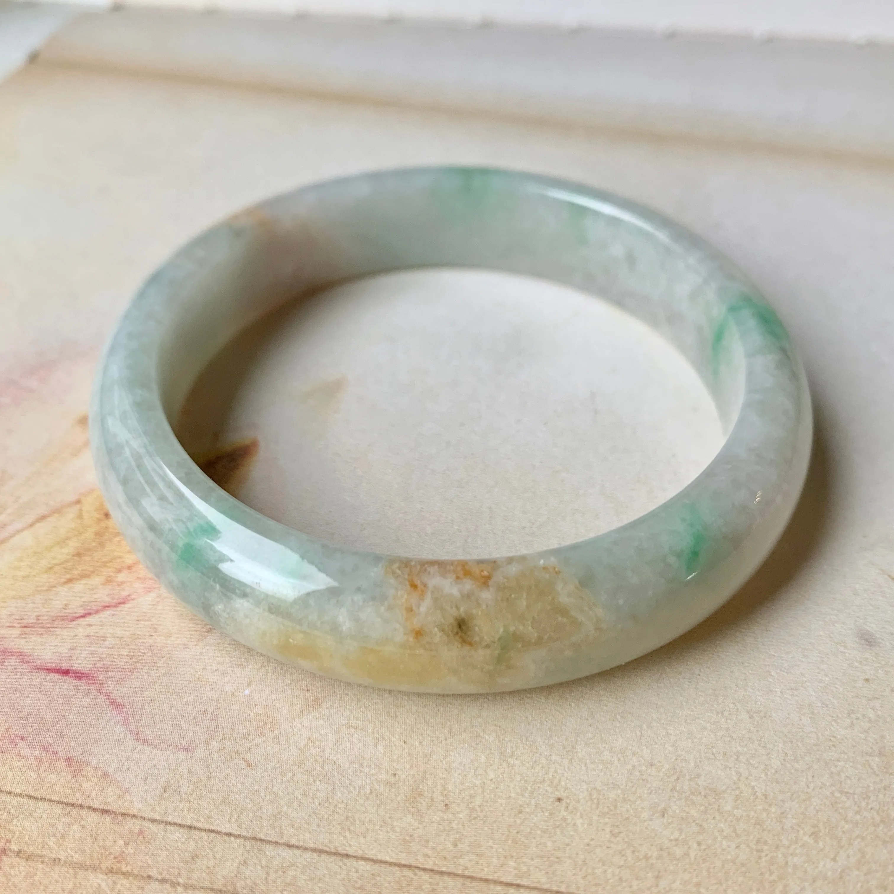 SOLD OUT: 54.5mm A-Grade Natural Tri-Colour Jadeite Modern Round Bangle No.151920