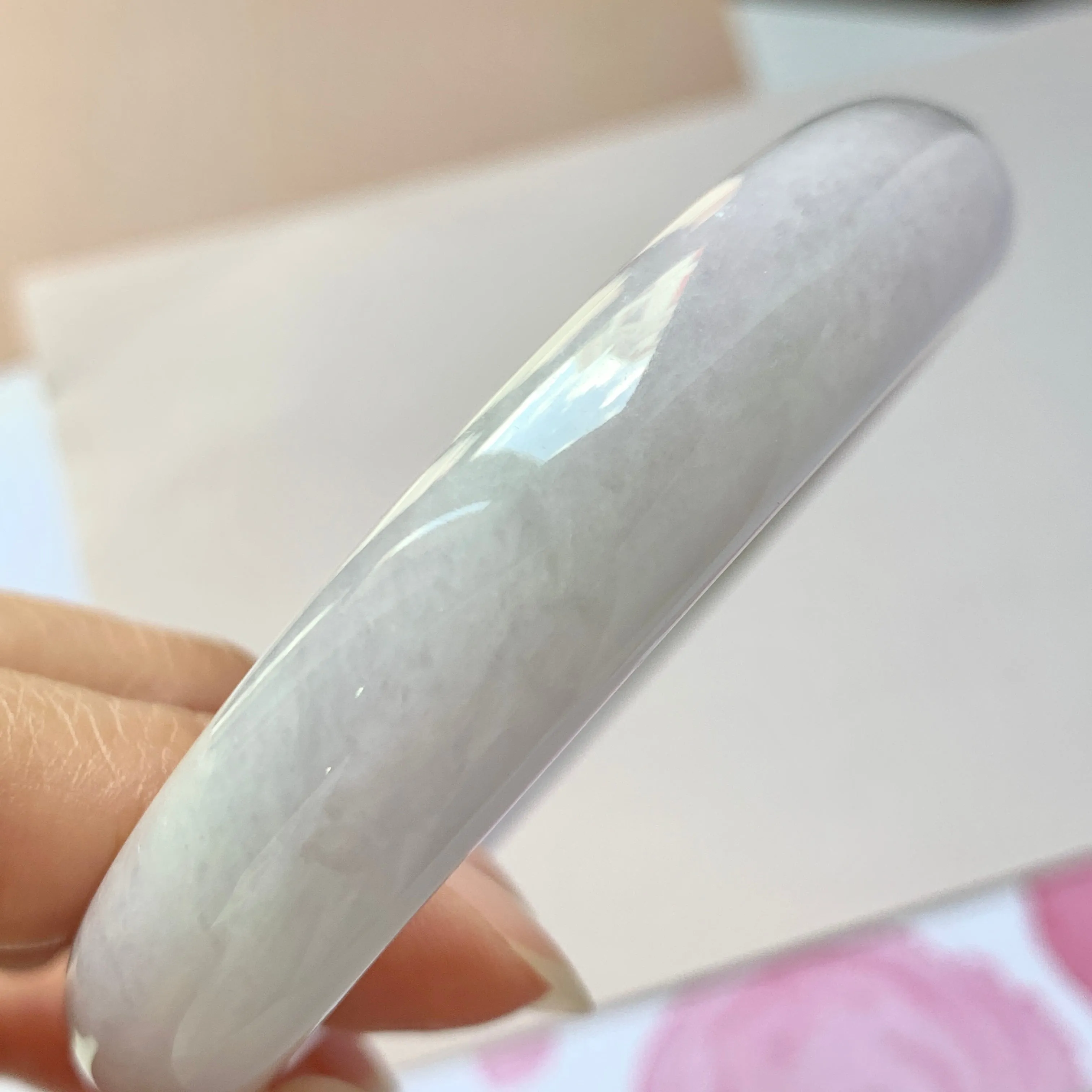 SOLD OUT: 55.2mm A-Grade Natural Lavender Green Jadeite Modern Round Bangle No.151959