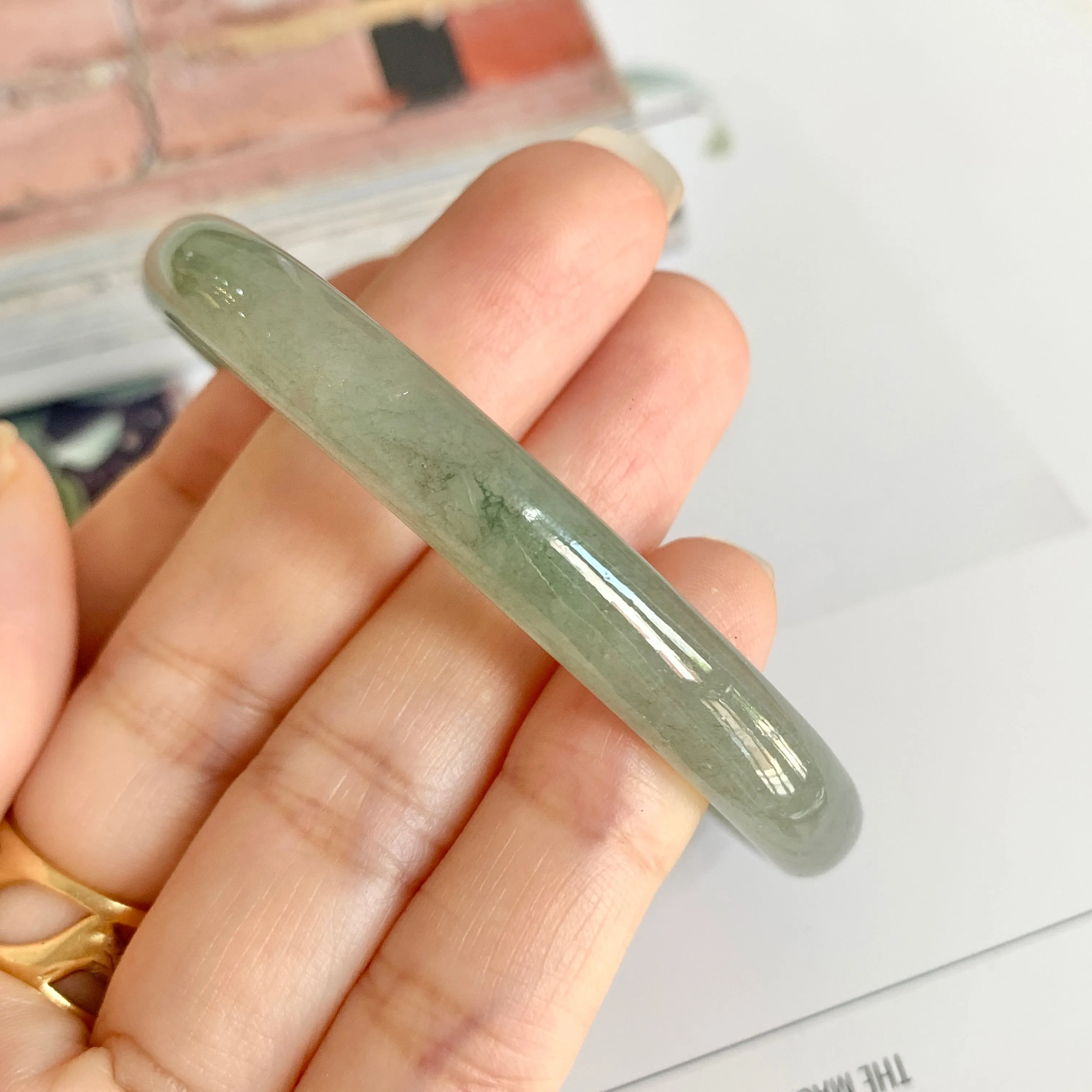 SOLD OUT: 55.9mm A-Grade Jadeite Modern Oval Bangle No.330016