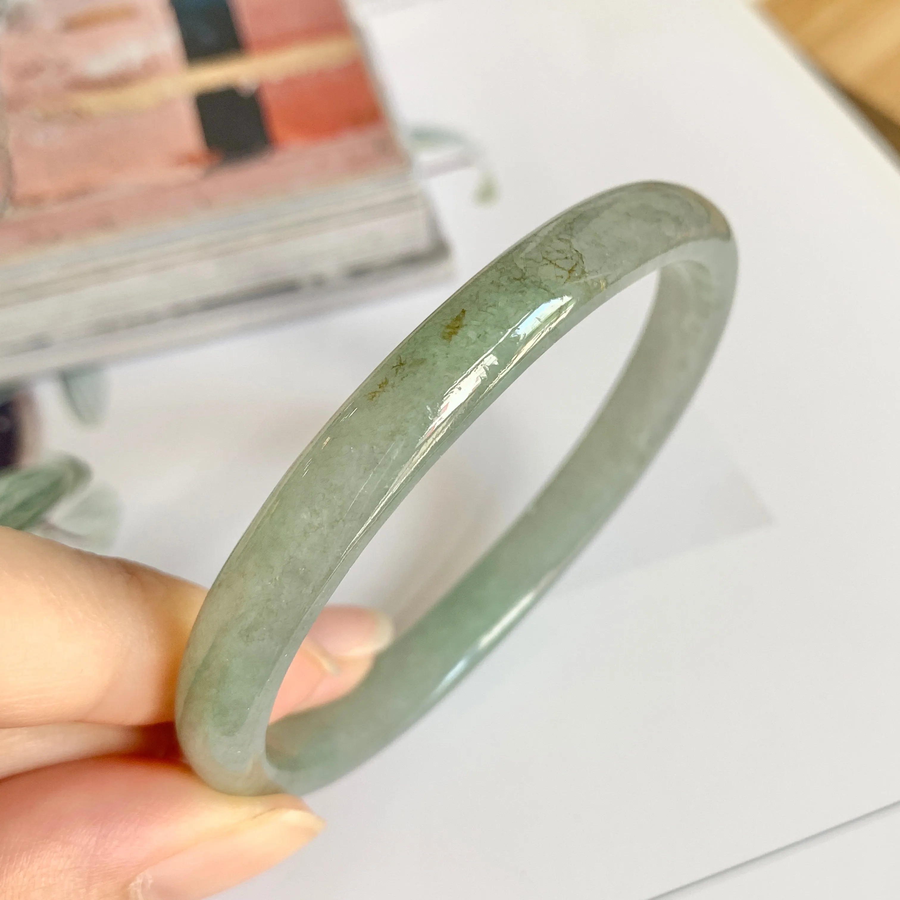 SOLD OUT: 55.9mm A-Grade Jadeite Modern Oval Bangle No.330016