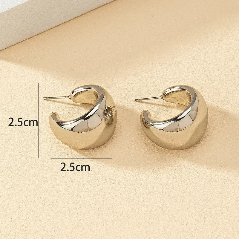 Versatile Metal C-Shaped Earrings with Personalized Design and High-End Appeal